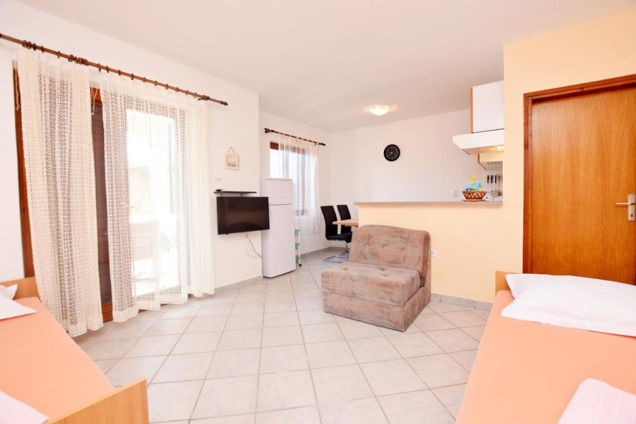 Apartments Keti Nin Zewnętrze zdjęcie