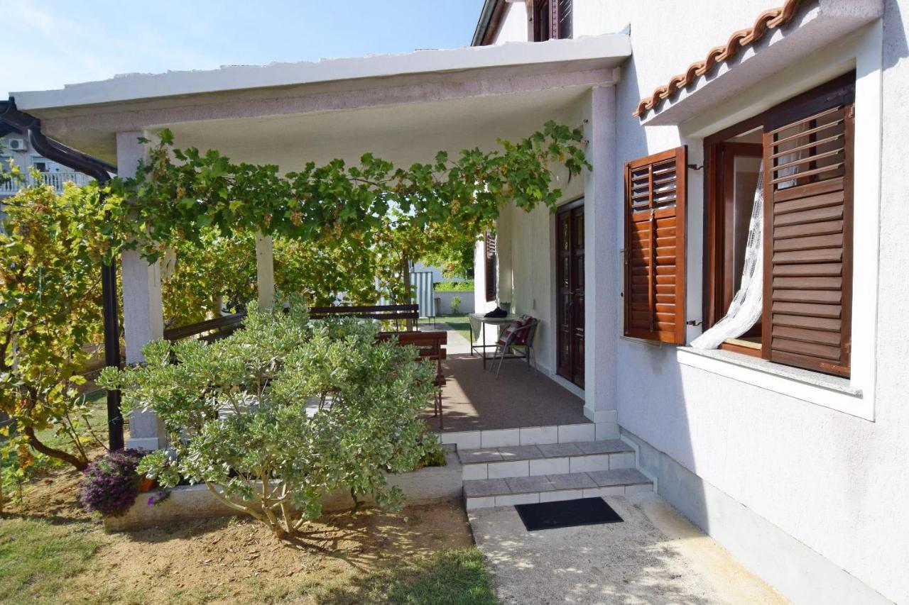 Apartments Keti Nin Zewnętrze zdjęcie