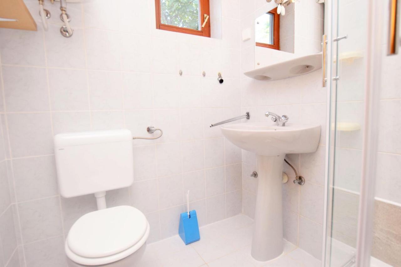 Apartments Keti Nin Zewnętrze zdjęcie